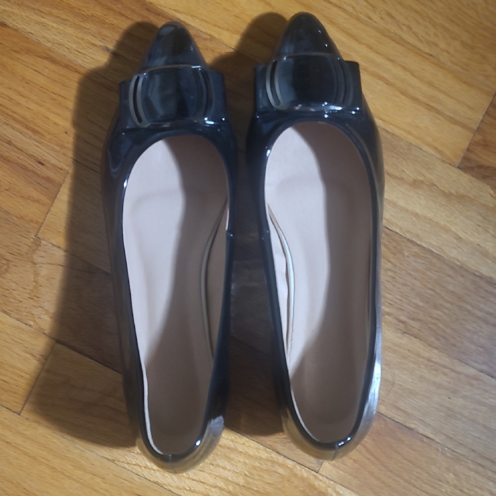Elegant Black Patent Leather Flats